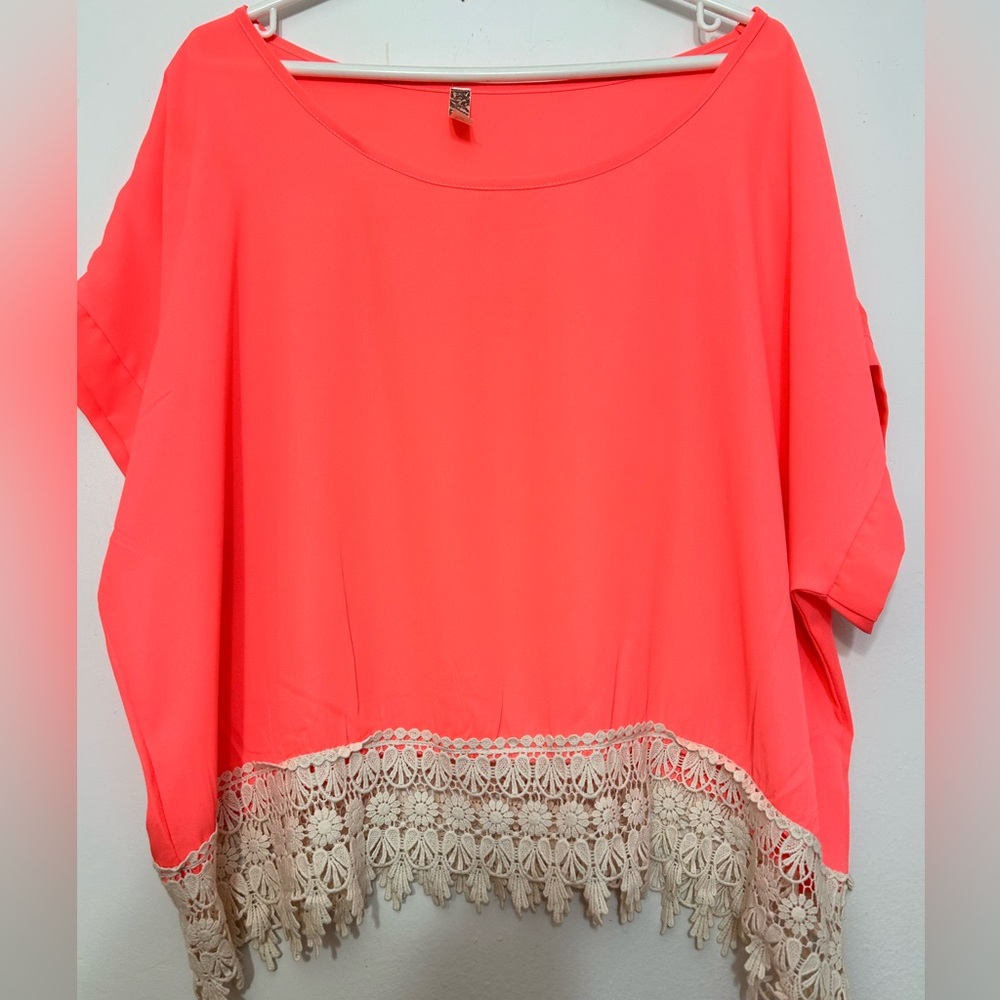 Billa D Pullover Blouse
